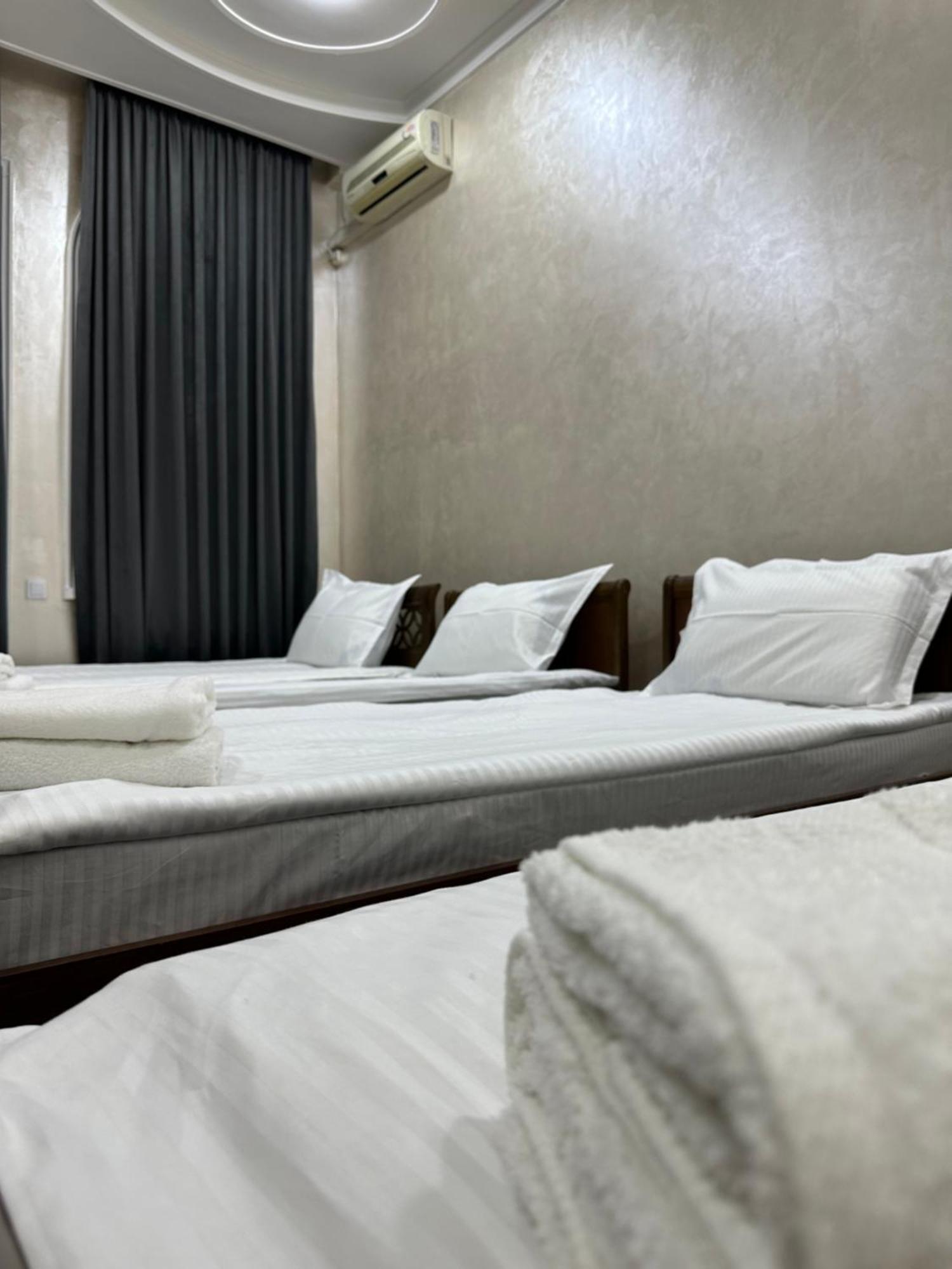 Rahat Inn Hotel Tasjkent Eksteriør bilde